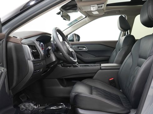Used 2023 Nissan Rogue Platinum AWD/4WD image 24