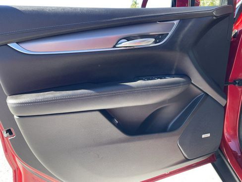 Used 2021 Cadillac XT5 Luxury image 21