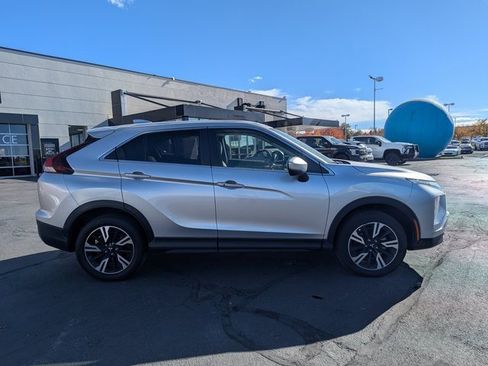 Used 2024 Mitsubishi Eclipse Cross SE image 2
