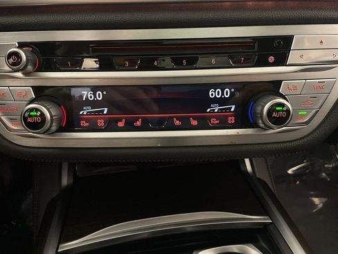 Used 2016 BMW 750i xDrive image 12