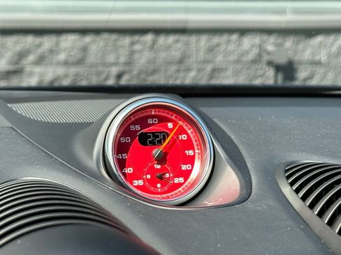 Used 2025 Porsche 718 Boxster GTS image 30