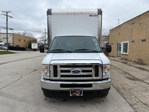 Used 2022 Ford E-350 and Econoline 350 Super Duty w/ Power Windows & Locks Group RWD image 5
