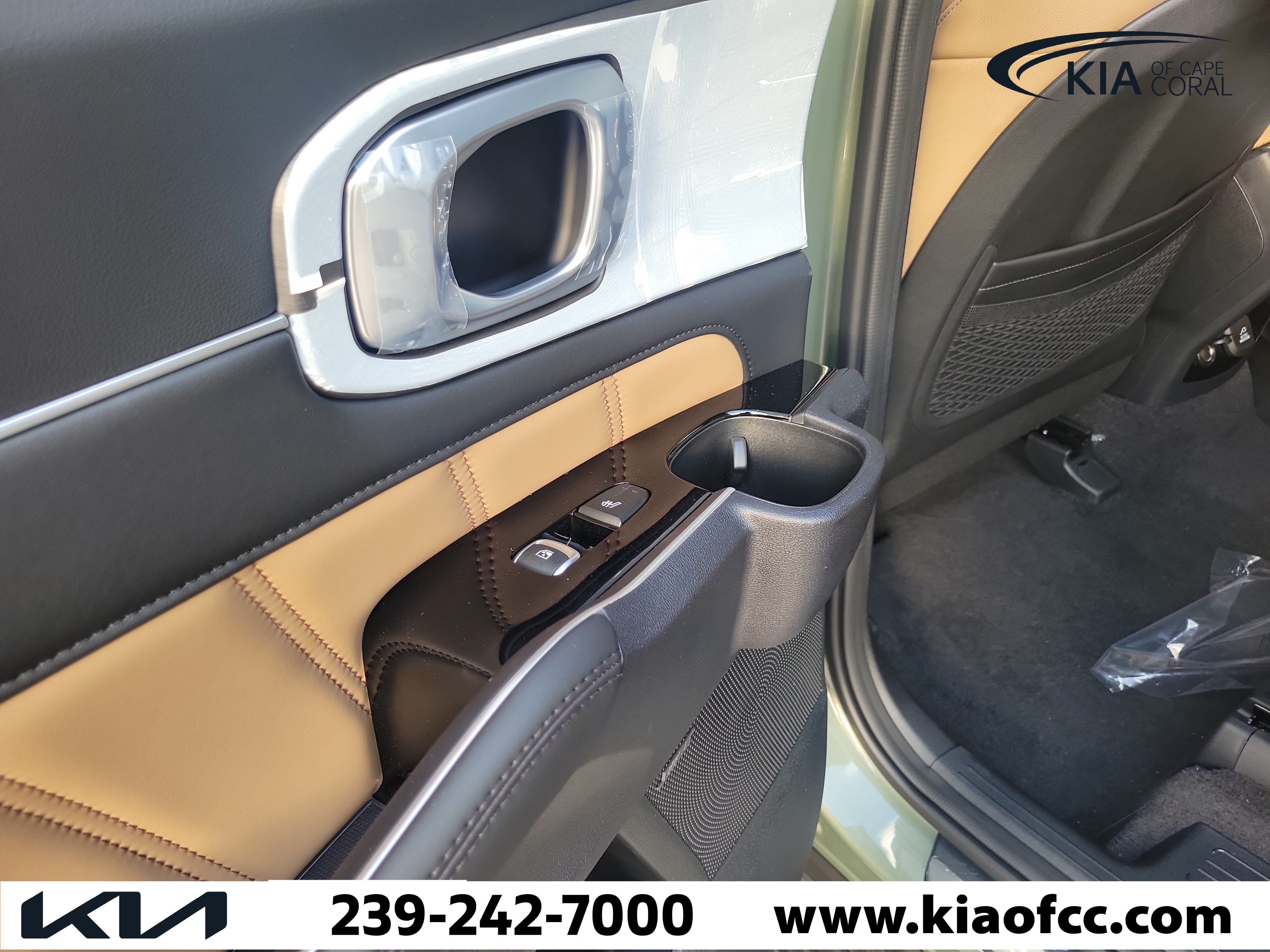 New 2026 Kia Sorento SX Prestige w/ Olive Brown Leather Package AWD/4WD image 13