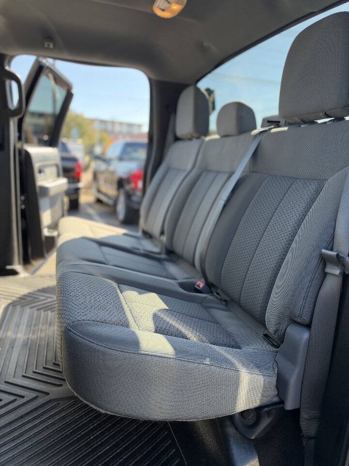 Used 2013 Ford F150 XLT w/ Mid Equipment Group AWD/4WD image 8