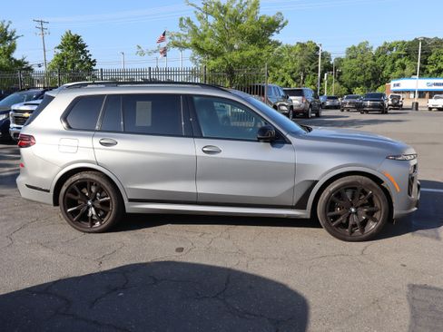 Used 2025 BMW X7 M60i AWD/4WD image 11