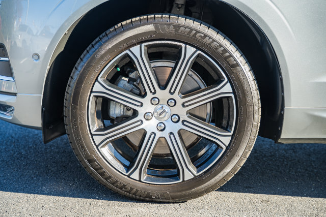 Used 2018 Volvo XC60 T6 Inscription w/ Convenience Package AWD/4WD image 18