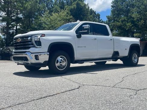 Used 2024 Chevrolet Silverado 3500 LTZ w/ LTZ Convenience Package AWD/4WD image 1