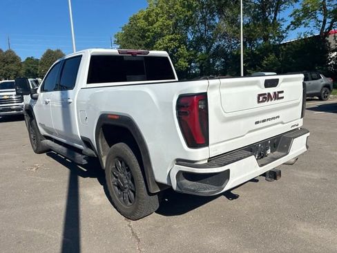 Used 2024 GMC Sierra 2500 AT4 w/ Technology Package AWD/4WD image 12