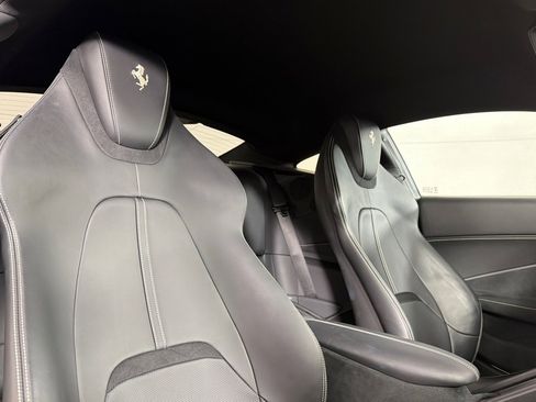 Used 2021 Ferrari Roma RWD image 13