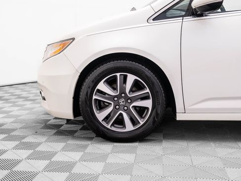Used 2014 Honda Odyssey Touring Elite image 37