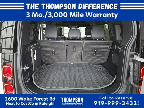 Used 2022 Land Rover Defender 110 X-Dynamic HSE AWD/4WD image 12