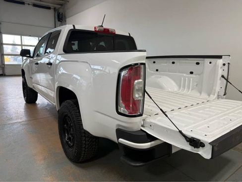 Used 2022 GMC Canyon AT4 AWD/4WD image 4