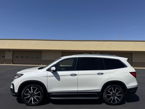 Used 2019 Honda Pilot Elite image 4