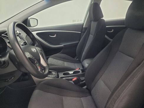 Used 2016 Hyundai Elantra GT image 17