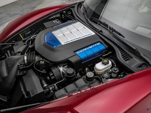 Used 2010 Chevrolet Corvette ZR1 w/ Preferred Equipment Group RWD image 3