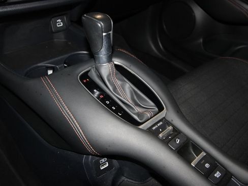 Used 2023 Honda HR-V Sport image 17