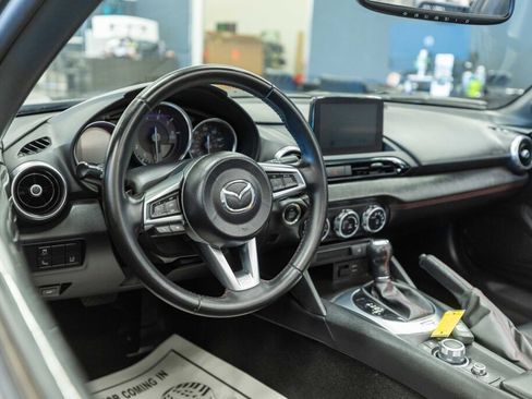 Used 2018 MAZDA MX-5 Miata Grand Touring image 10
