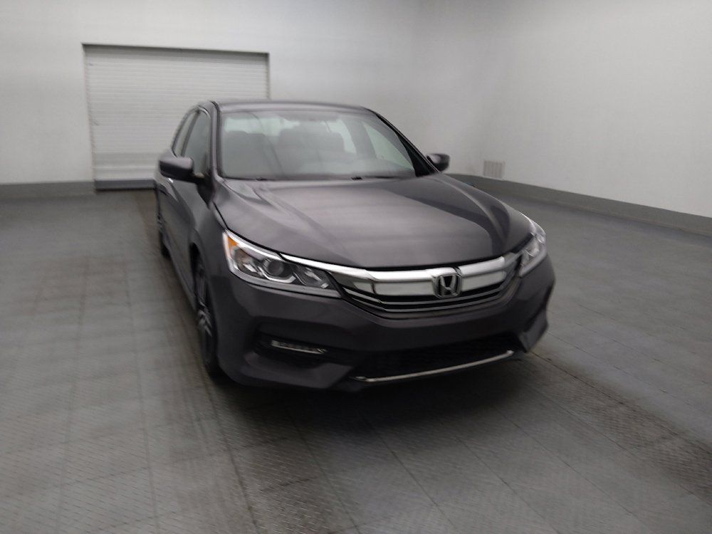 Used 2017 Honda Accord Sport image 14