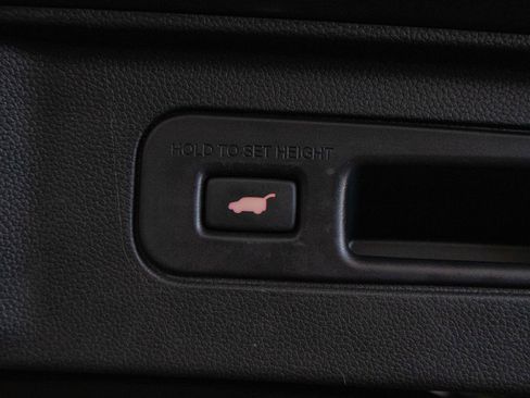 Used 2025 Honda Pilot Elite image 26