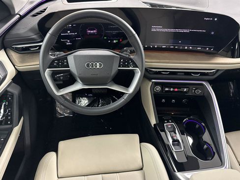 Certified 2025 Audi Q5 Premium w/ Premium Plus AWD/4WD image 14