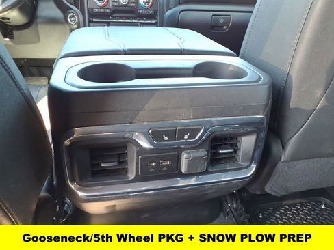 Used 2023 GMC Sierra 2500 AT4 w/ Gooseneck/5TH Wheel Package AWD/4WD image 10
