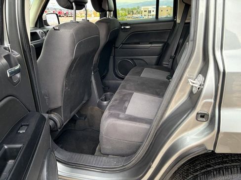 Used 2014 Jeep Patriot Sport AWD/4WD image 17