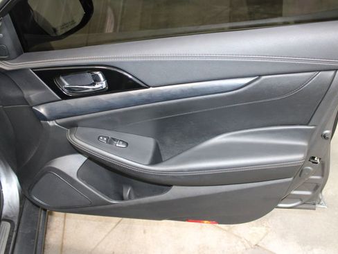Used 2020 Nissan Maxima Platinum w/ Sport Mat Group FWD image 33