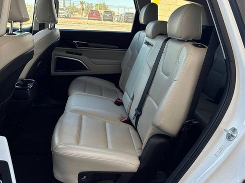 Used 2020 Kia Telluride S w/ S 8 Passenger Seating Package image 15