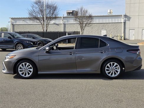 Used 2024 Toyota Camry LE w/ Convenience Package image 2