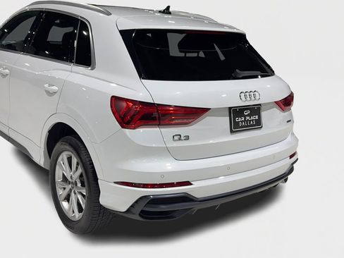 Used 2021 Audi Q3 2.0T Premium w/ Convenience Package image 10