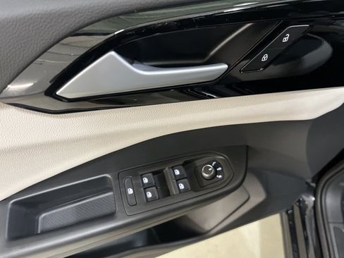 New 2026 Volkswagen Taos S image 18