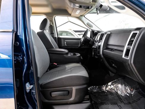 Used 2021 RAM 1500 Classic SLT image 30