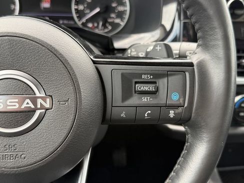 Used 2023 Nissan Pathfinder SL FWD image 22