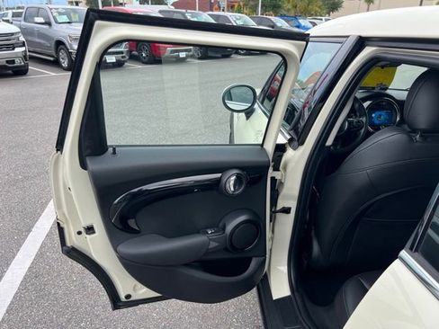 Used 2020 MINI Cooper S image 32
