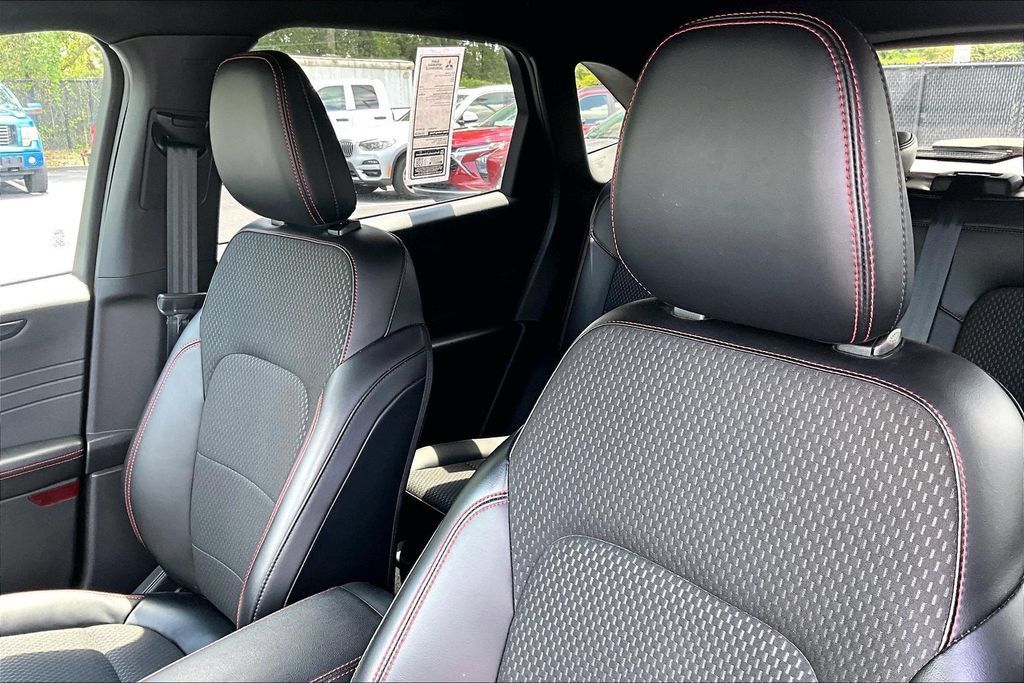 Used 2023 Ford Escape ST-Line AWD/4WD image 21