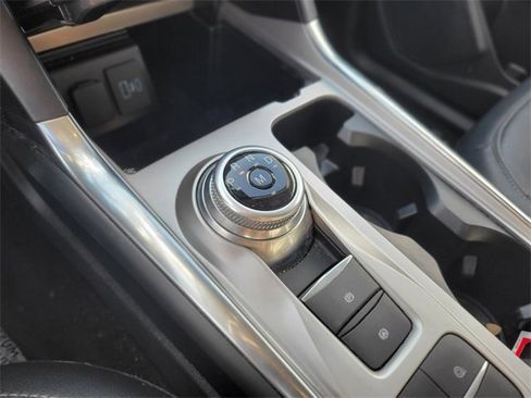 Certified 2020 Ford Explorer XLT w/ Equipment Group 202A image 29