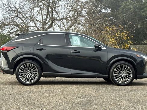 Used 2025 Lexus RX 450h AWD w/ Luxury Package image 3
