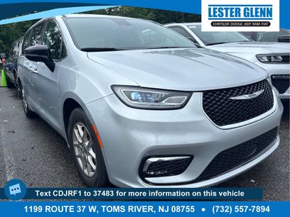 Certified 2024 Chrysler Pacifica Touring-L