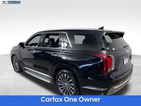 Certified 2024 Hyundai Palisade Calligraphy FWD image 3