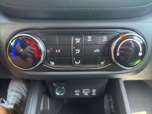Certified 2023 Chevrolet TrailBlazer LT FWD image 27