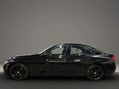 Used 2017 BMW 330i xDrive Sedan AWD/4WD image 5