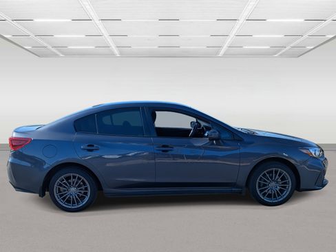 Used 2017 Subaru Impreza 2.0i Premium image 6