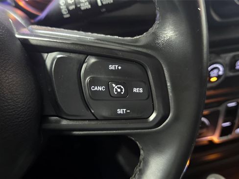 Used 2019 Jeep Wrangler Unlimited Sport S image 17