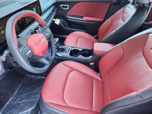 New 2025 Kia K4 GT-Line Turbo image 9