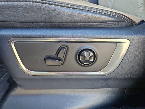 Used 2019 RAM 1500 Limited image 12