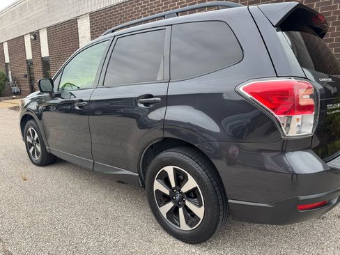 Used 2017 Subaru Forester 2.5i Premium w/ All-Weather Package image 32