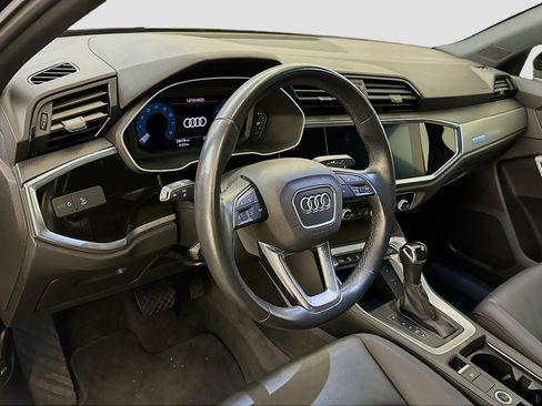 Used 2022 Audi Q3 2.0T Premium Plus w/ Premium Plus Package image 18