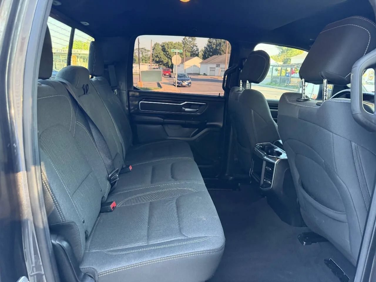 Used 2019 RAM 1500 Big Horn AWD/4WD image 36