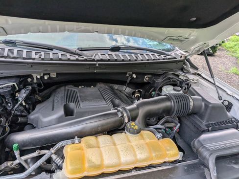 Used 2018 Ford Expedition Limited AWD/4WD image 28