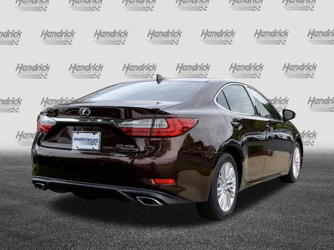 Used 2016 Lexus ES 350 w/ Premium Package w/Wood Trim FWD image 10
